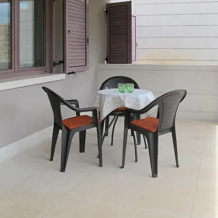 Miro - Lbn501 Apartman Barban